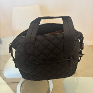 Quilted Black Handbag with Cossbody
